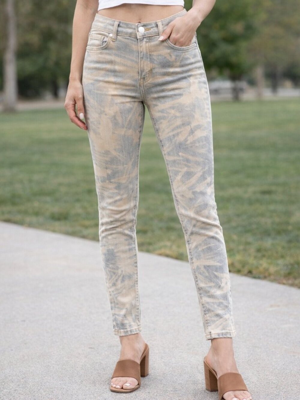WEEKDAY, size W28 L34 white acid washed bleached look skinny jeans